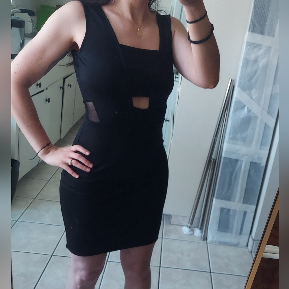 Vero Moda Black Mini Dress with Cutout Design